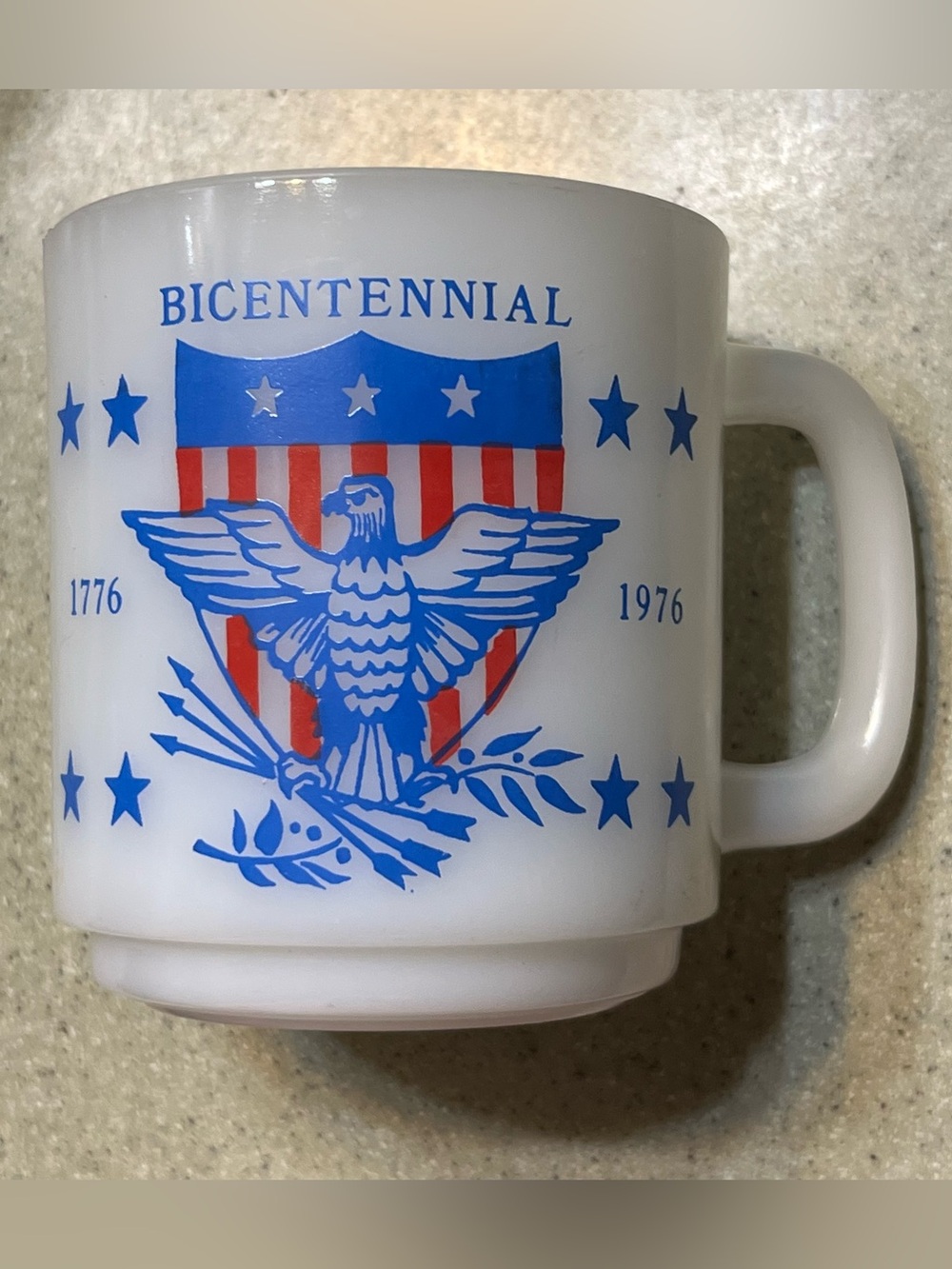 Vintage GLASBAKE Milk Glass Coffee Mug AMERICA 200 Year BICENTENNIAL 1976 1976